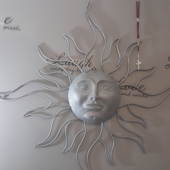 Cast iron Aztec sun - Picture 2 of 2